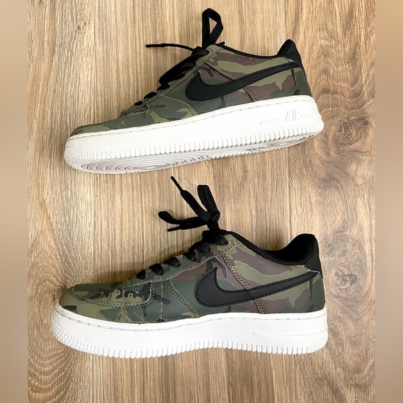 Air Force 1 LV8 GS Forest Camo Youth 4Y EUC - Picture 6 of 8